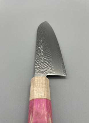 【三徳包丁】槌目ダマスカス 185mm メープルとスタビライズドウッド（ピンク）八角柄