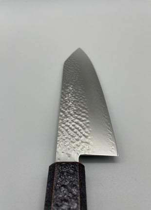 【切付包丁】槌目ダマスカス 185mm 漆塗り（青烈火黒）八角柄